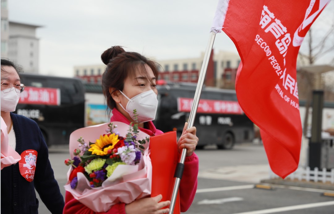 春暖花開，英雄歸來！葫蘆島市第二人民醫(yī)院支援綏中醫(yī)療隊(duì)凱旋而歸~(圖5)