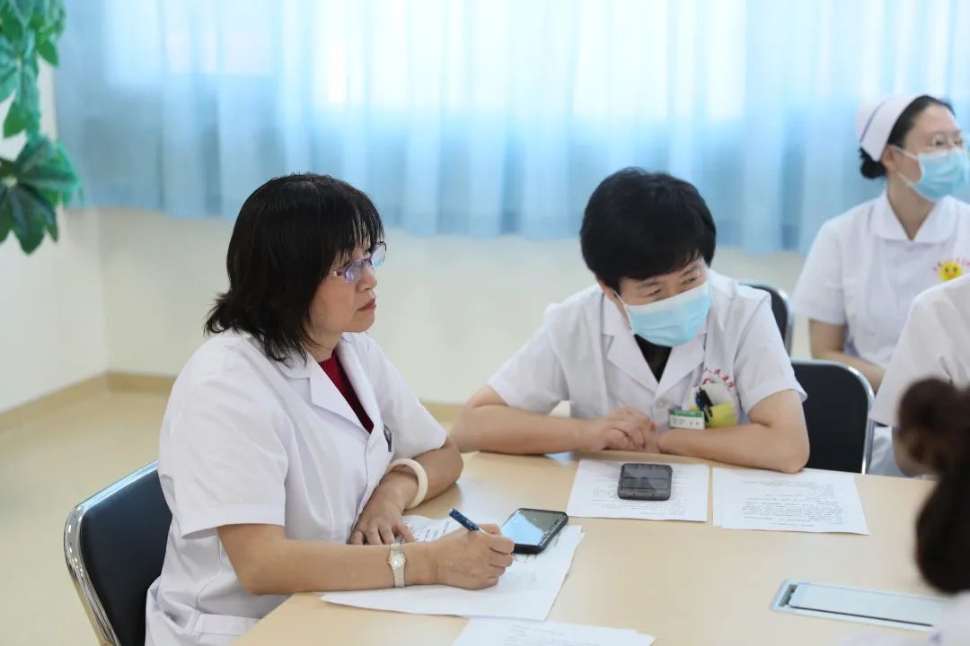 全省首家！中國(guó)醫(yī)科大學(xué)附屬第一醫(yī)院專家來(lái)“查房”，家門(mén)口享國(guó)內(nèi)優(yōu)質(zhì)醫(yī)療資源！(圖3)